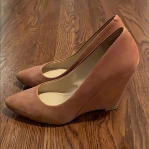 Wedge Pointed Toe Pump